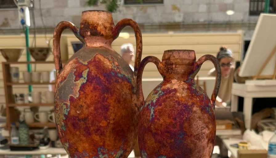 L’histoire de l’urne funéraire : d’une tradition millénaire à un symbole moderne du souvenir